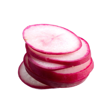 sliced red radish isolated on white background.の写真素材