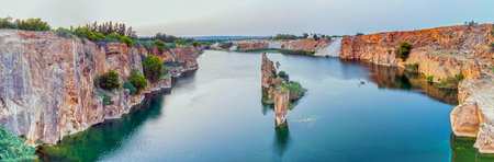 Exploring Khelidia's Vast Mountain Lake in Tunisiaの写真素材