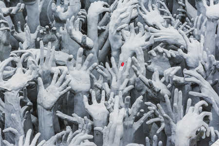 The chaos among the living. Or amid the chaos of life.の写真素材