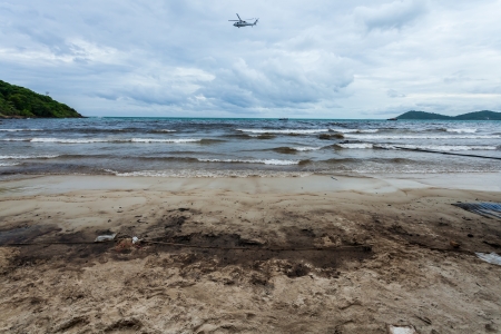 RAYONG,THAILAND-July 31   Ao Prao Beach was beautiful in the past but now full of crude oil on oil spill accident at Samet island on July 31,2013 in Rayong,Thailandのeditorial素材