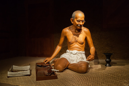NAKORNPRATHOM,THAILAND-AUGUST 25:Mahatma Gandhi brought freedom to India and new method of solving disputes?Non-Violence? show at Thai Human Imagery Museum on August 25,2014 in Nakornprathom,Thailandのeditorial素材