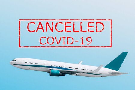 plane on the white backgrounds canceled coronavirus covid-19の写真素材