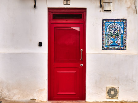 Red door in the old town of Valletta, Maltaの写真素材