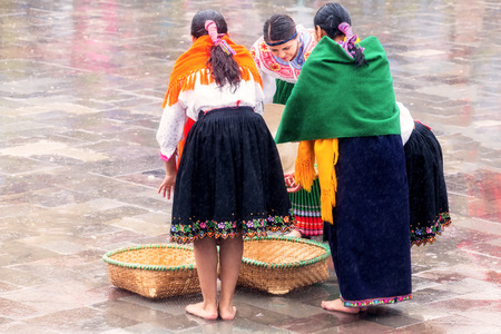 Ingapirca, Ecuador - 20 June 2015: Unidentified Group Of Indigenous Women Celebrating Inti Raymi, Festival Of The Sun In Ingapirca On June 20, 2015のeditorial素材