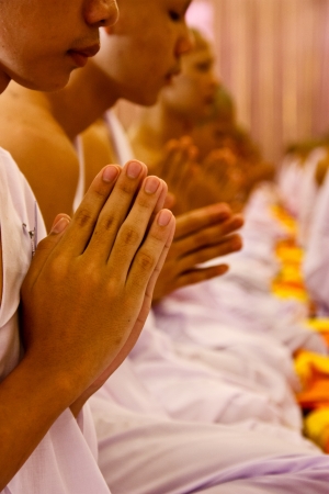 CHACHERNGSAO , THAILAND - AUGUST 1   Thai priest greatly can not can mention by name , do the ordination dedicates the self that Ministry of Public Health temple , when , 1 August 2012 in Chacherngsao , Thaiのeditorial素材