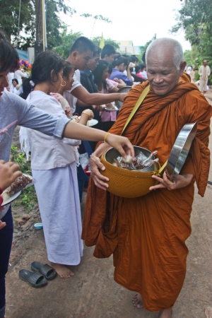 KALASIN, THAILAND - AUGUST 25  Do not know the name and number of people attending a religious ceremony on August 25, 2012 in Kalasin, Thailand のeditorial素材