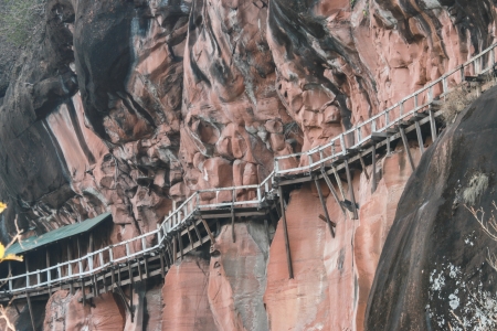 Cliff is the height of the lifting some high some low, but the nature of the climate. Is seen in all regions of the world.の写真素材