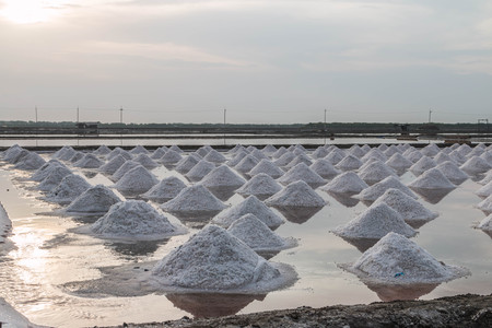 Water retention while sea water. Salt will not crystallize in Tak. When the concentration of salt appropriations It is released into the sea from the sun's unbelievable.の写真素材