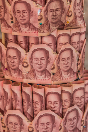 Money means any material or documents that are generally accepted in exchange for goods and services. And settlements in a country or in a particular socio-economic context.のeditorial素材