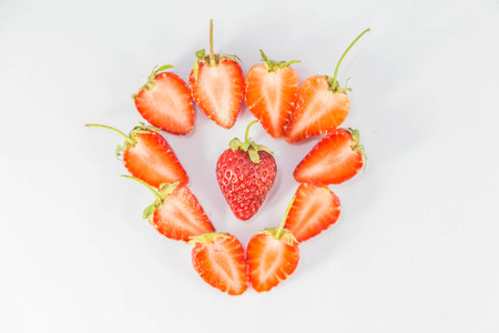 Strawberry The currency rose flowering plants in the family. The result can be eaten In the past, plant a cover crop to plant more trees. This could be the source of it is not.の写真素材