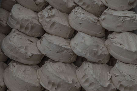 Margarine or Marlton has a chemical composition as calcium carbonate. Muddy or clay rich in...