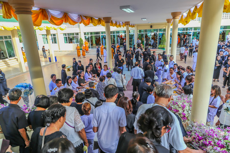 Funeral rites in Thailand is divided into three ceremonies, including burial ceremony watering funeral liturgy. Ceremony and Jacques in the business The ceremony is to start bathing the corpse.のeditorial素材