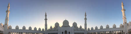 Sheikh Zayed Grand Mosque at dusk, Abu-Dhabi, UAEのeditorial素材