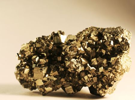 Mineral pirit