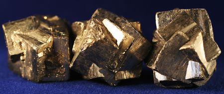 Three crystals pirit