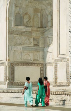 Indian woman on excursion in Taj Mahal palaceの写真素材