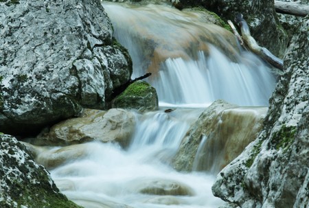 Water cascade