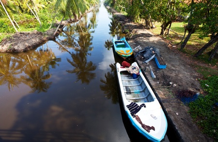 Safari  boat on  Sri Lankaの写真素材