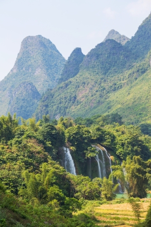 Ban Gioc - Detian waterfall in  Vietnamの写真素材