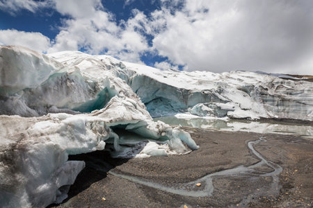Icebergs in the  lake in high Cordillera Blanca mountains,  Peru, South Americaの写真素材