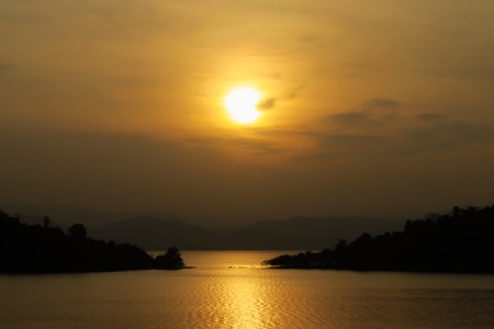Sunset view on the dam.の写真素材