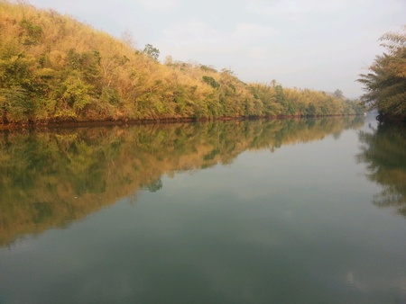 Riverside view in the morningの素材