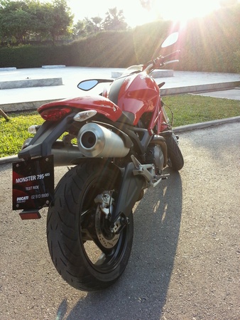 Ducati Monster 796 ABS press test rideの素材