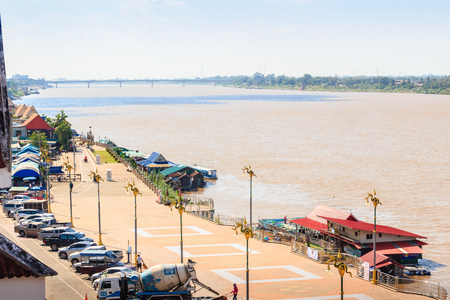 Nongkhai, Thailand-November 3, 2016: Raft Float Food shop on Mekong River with blue sky background at Nong Khai Province, Thailandのeditorial素材