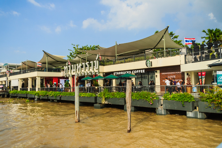 Bangkok, Thailand - October 14, 2016: Tha Maharaj boat pier in the evening on Chao Phaya river nearby the Grand Palaceのeditorial素材
