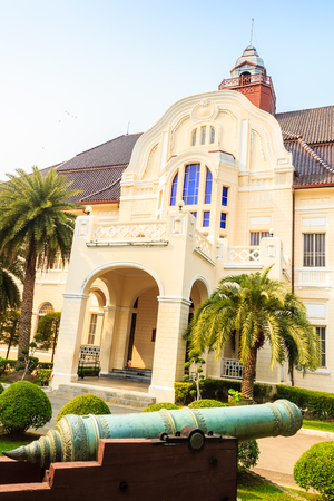 Beautiful of old cannon at Phra Ramratchaniwet Palace (Wang Ban Peun), former the king Rama 5 palace, one of the main public tourist attractions in Phetchaburi, Thailandのeditorial素材