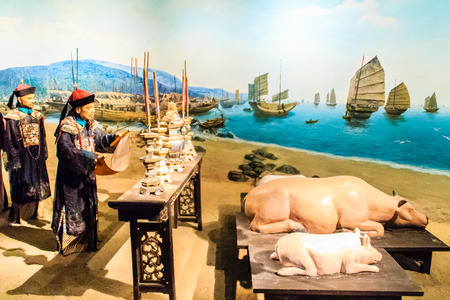 ShenZhen, China - November 15, 2014: Shenzhen museum has kept perfecting treasures with full and accurate materials tell visitors the 6,000 years of history of development process in Shenzhen region.のeditorial素材