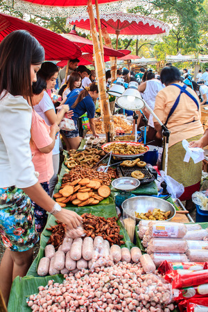 Bangkok, Thailand - January 17, 2015: Unidentified Thai venders selling variety of foods in local fresh market at Bangkok , Thailand.のeditorial素材