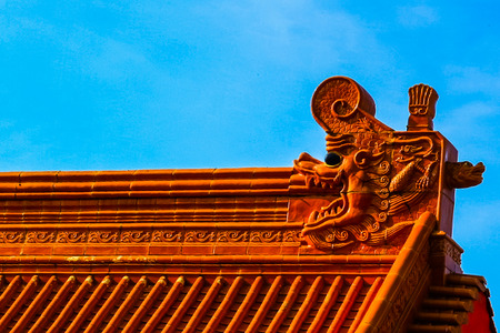 Beautiful Chinese temple roof details with colorful architectural work at Wat Leng Nei Yi 2, Nonthaburi, Thailand.の写真素材