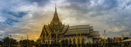 Panorama view of Wat Sothonwararam, a famous public temple in Chachoengsao Province, Thailand. Located in the Municipality of Mueang Chachoengsao alongside the Bang Pakong River.の写真素材