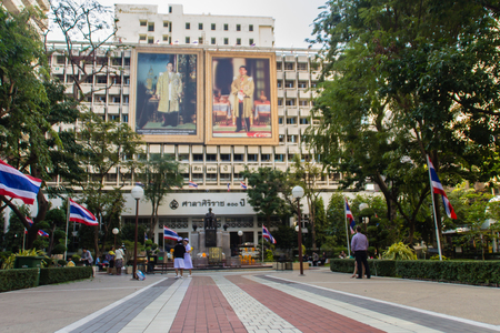 Bangkok, Thailand - December 21, 2017: Monument of Prince Mahidol Adulyadej Memorial statue at Siriraj Hospital in Bangkok, Thailand.のeditorial素材