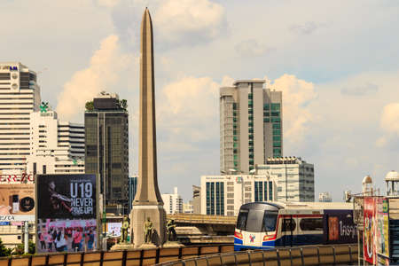 Bangkok, Thailand - September 22, 2018: Victory Monument (Anusawari Chai Samoraphum) in Bangkok, Thailand. The monument was erected to commemorate the Thai victory in the Franco-Thai War.のeditorial素材