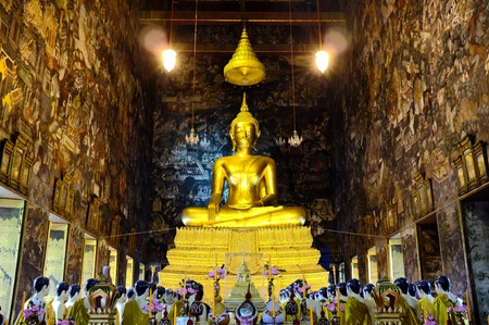 Buddha image in church of Wat Sutud, Bangkok, Thailand.のeditorial素材