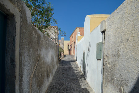 Narrow street in the old town of Essaouira, Moroccoの写真素材