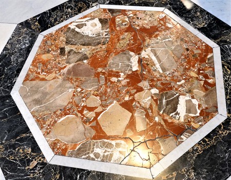 Floor pattern of the Basilica di San Pietro.のeditorial素材