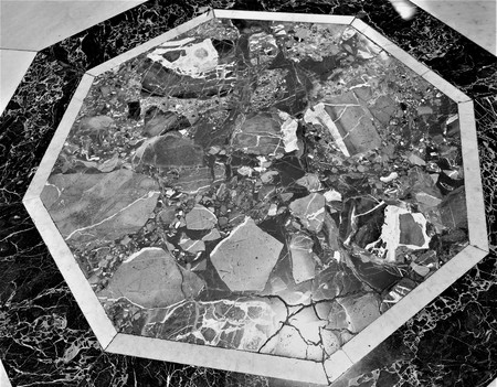 Floor pattern of the Basilica di San Pietro.のeditorial素材