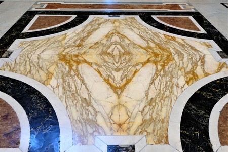 Floor pattern of the Basilica di San Pietro.のeditorial素材