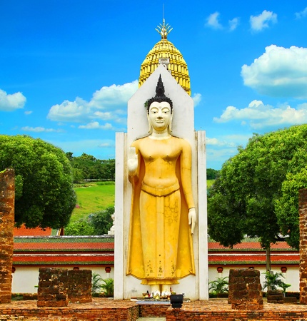 Buddha stands.の写真素材