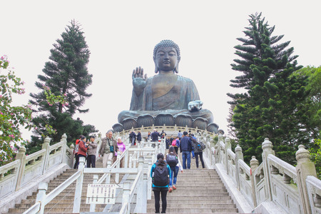 NGONG PING, HONGKONG - DEC08,2015: Tian Tan Buddha - The worlds's tallest bronze Buddha in Lantau Island, Hong Kongのeditorial素材