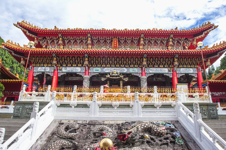 NANTOU, TAIWAN - OCT010, 2016: Tourist visited the beautiful of Sun Moon Lake Wen Wu Temple nearby Sun Moon Lake in Yuchi Township, Nantou County, Taiwan.のeditorial素材