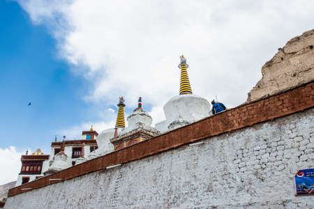 LEH LADAKH, INDIA - JUN19, 2018: Tourist travel to play himalayan snow mountains in Leh Ladakh, Indiaのeditorial素材