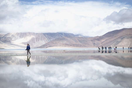 LEH LADAKH, INDIA - JUN19, 2018: Tourist travel to play himalayan snow mountains in Leh Ladakh, Indiaのeditorial素材