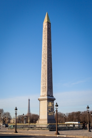 Oblique in Place de la concorde, Paris, Franceのeditorial素材