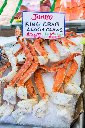Jumbo king crab legs in Pike place market, Seattleの写真素材