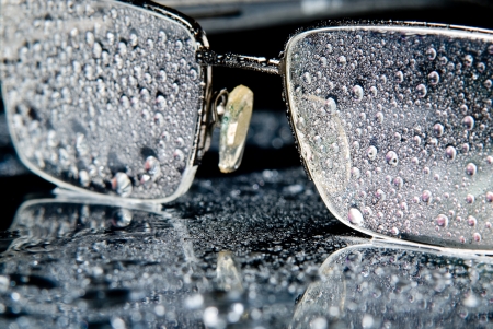 Close-up of water droplets on the glasses.の写真素材