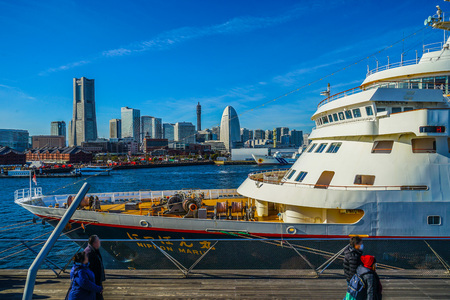 Nippon Maru and the Yokohama skylineのeditorial素材